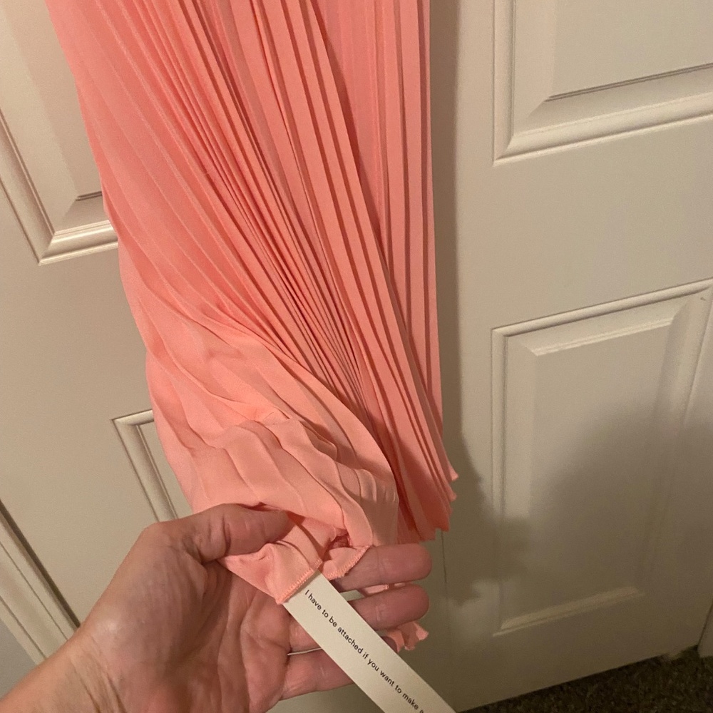 Dress - Picture 5 of 5